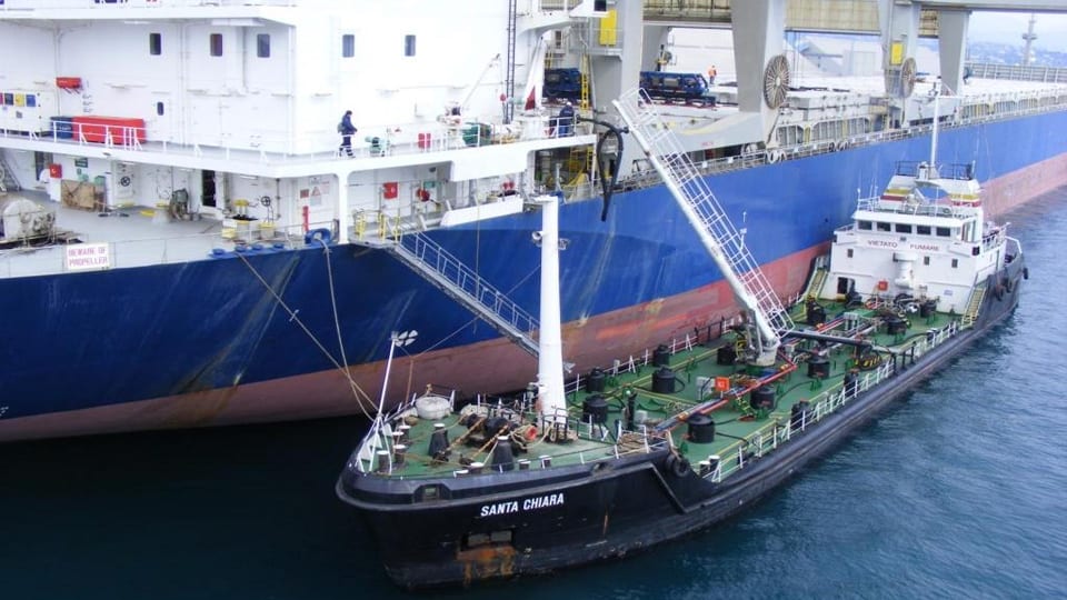 Shipowners losing millions by choosing the wrong bunker port