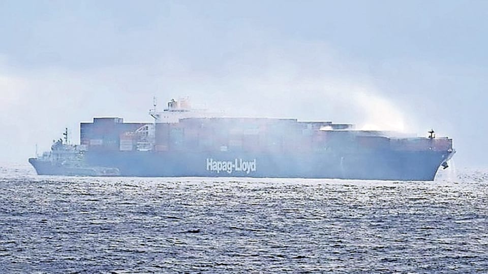 Yantian Express remains in Bahamas as some shippers not posted General Average salvage security