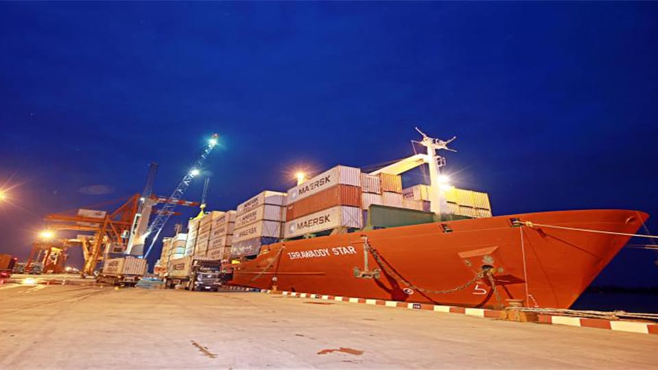 ADANI PORTS VENTURES OUTSIDE INDIA FOR FIRST TIME