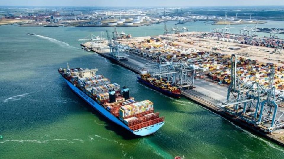 Rotterdam port expects growth to slow in H2 on trade uncertainties