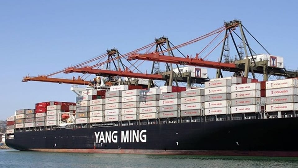 Yang Ming installing Sperry Marine’s VisionMaster Net on 10 feederships