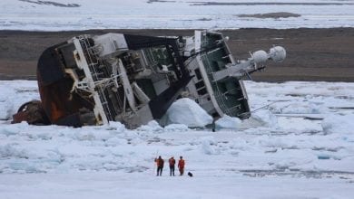 High Arctic Salvage Operation for Grounded Trawler Resumes