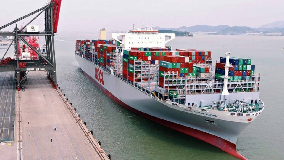 OOIL Swings Back to Profit in H1