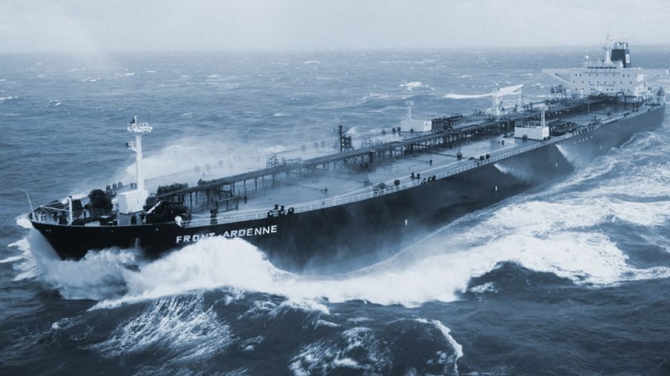 Trafigura Sells 10 New Tankers to Frontline