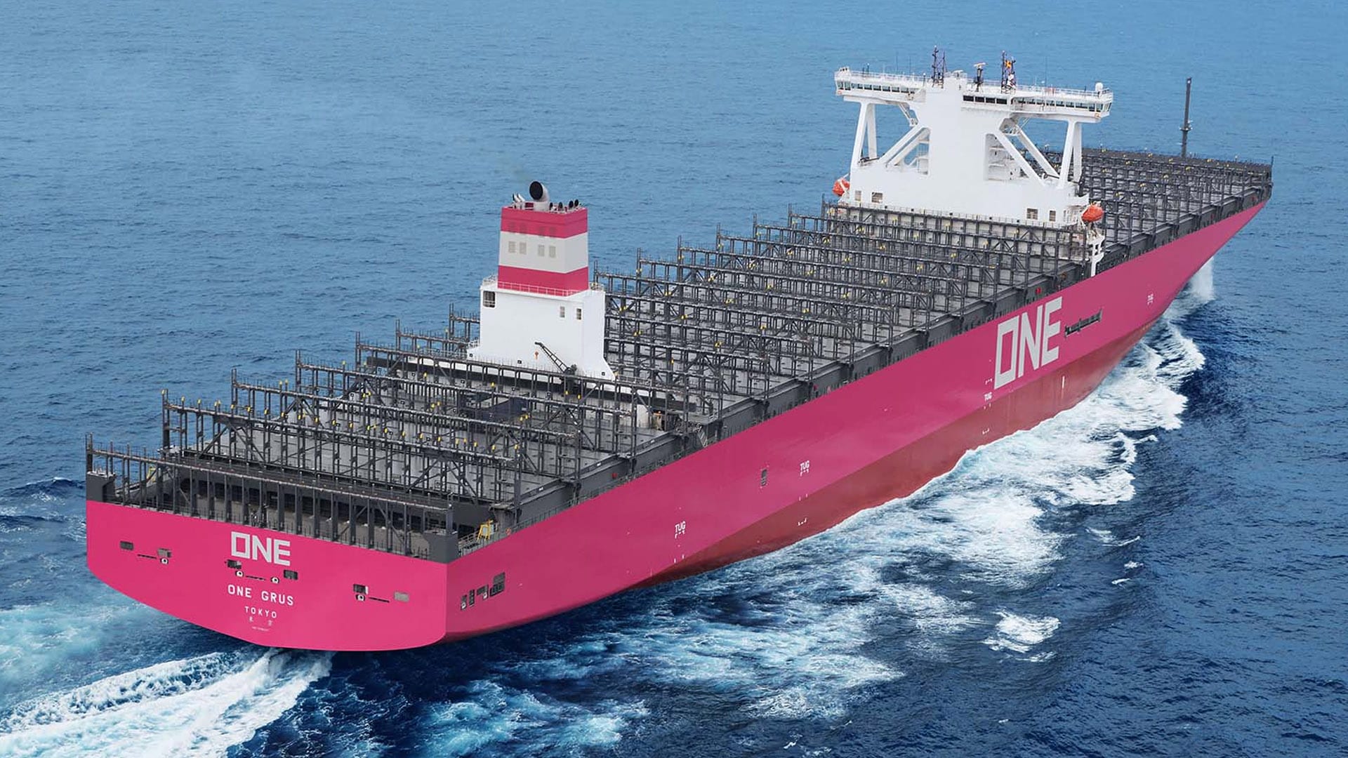 ONE Containership Clashes with Tanker in Piraeus Port