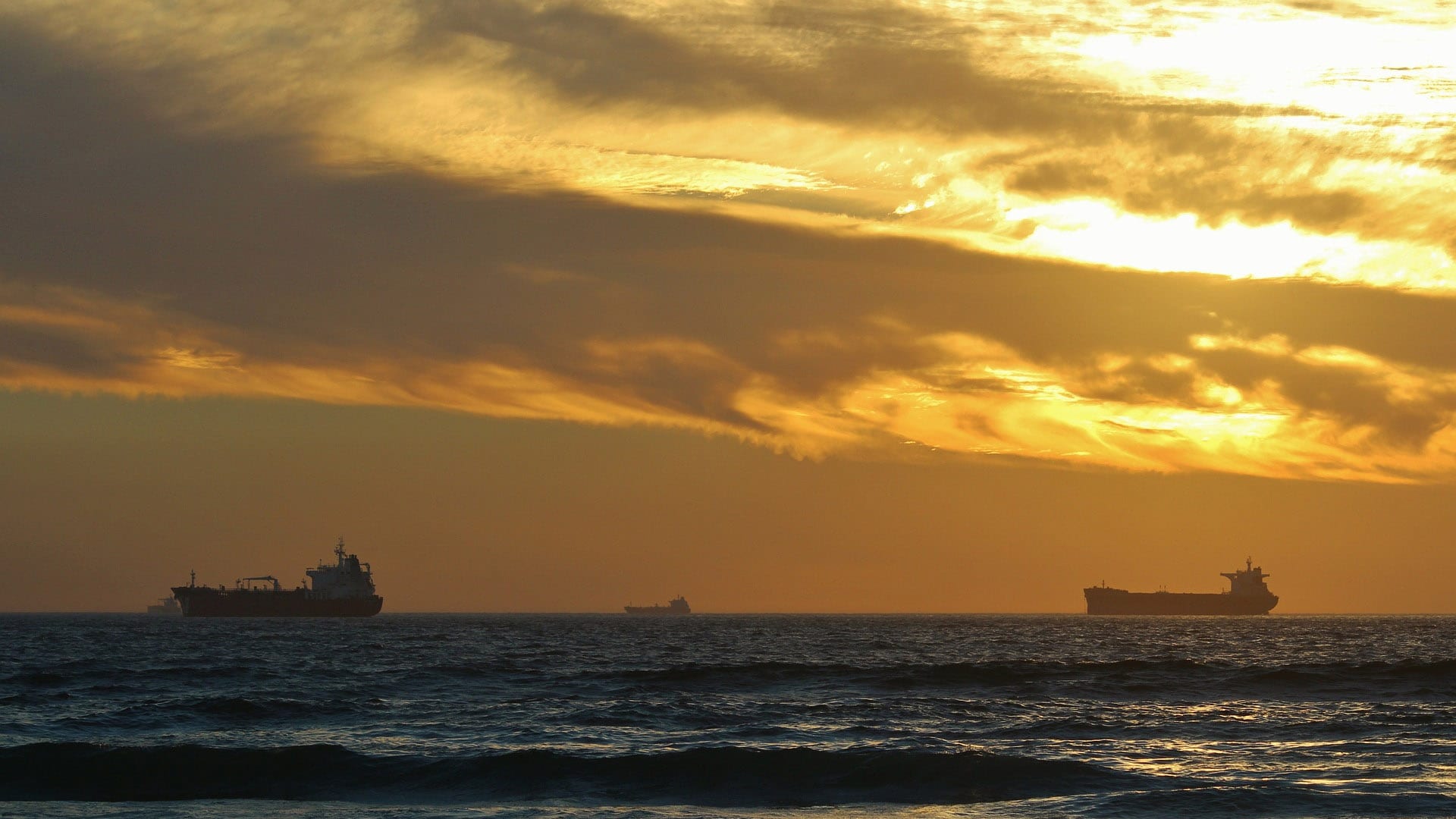 Fire Hits Tanker off Singapore, 18 Crew Evacuated