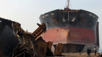 Report Working Conditions at Alang Shipbreaking Yards Remain Poor
