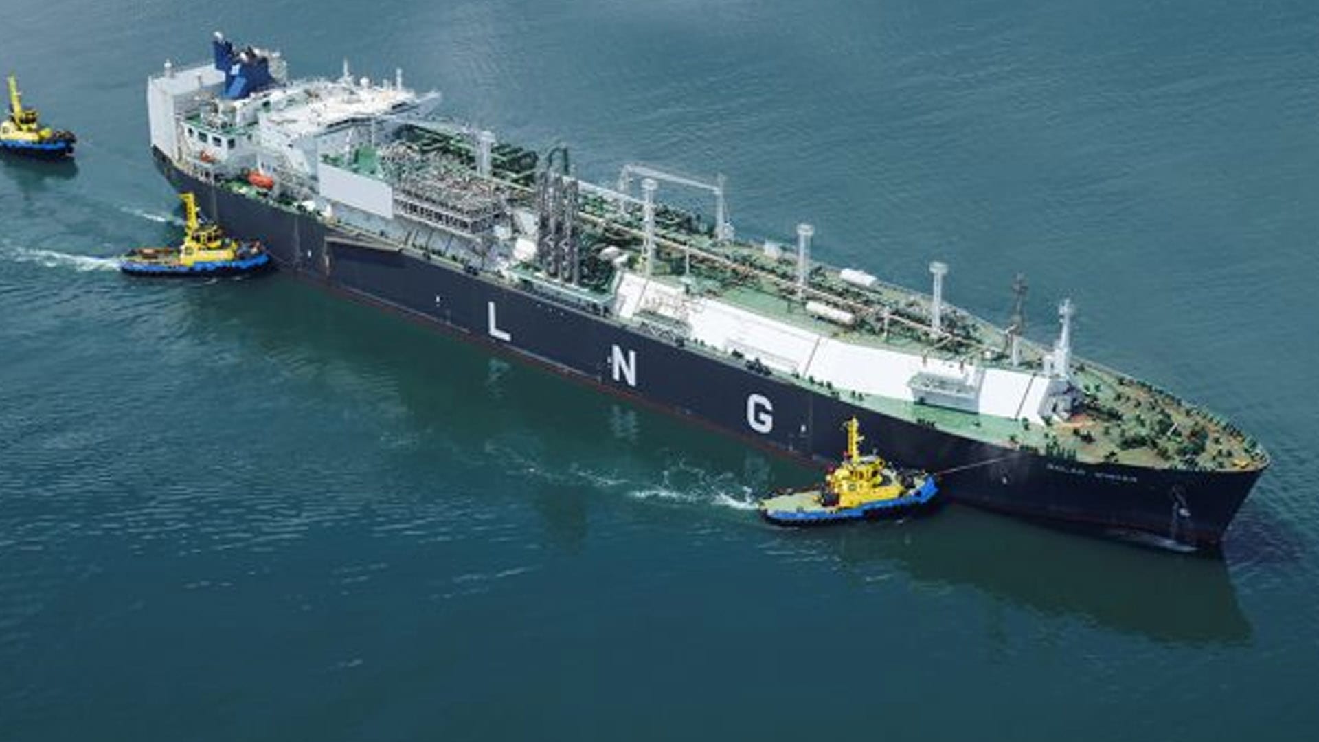 SAAM Towage Secures LNG Terminal Gig in El Salvador