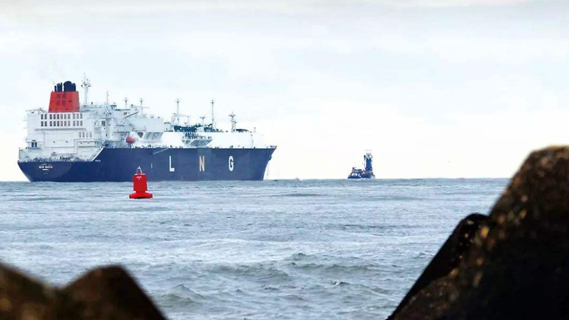 TEN Extends Charter for LNG Carrier at Higher Rate