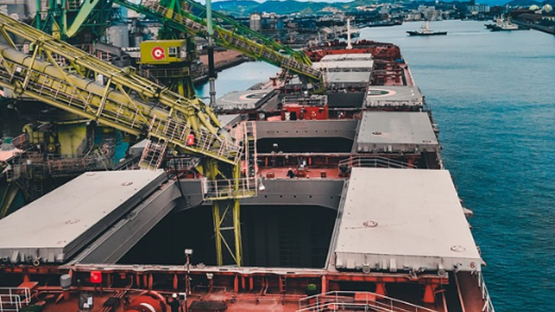 Diana Shipping Secures Work for Kamsarmax Bulker